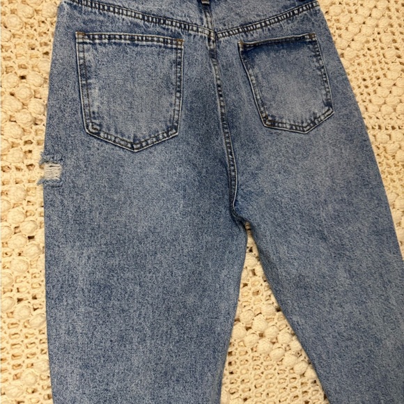 SHEIN Women's Distressed Blue Jeans.       #10 - Picture 13 of 13